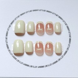 Slay 簡約白色小蝴蝶結