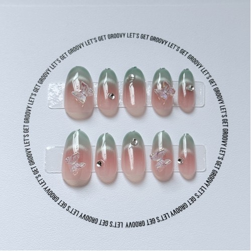 Slay 淡粉西瓜色。小蝴蝶貼飾